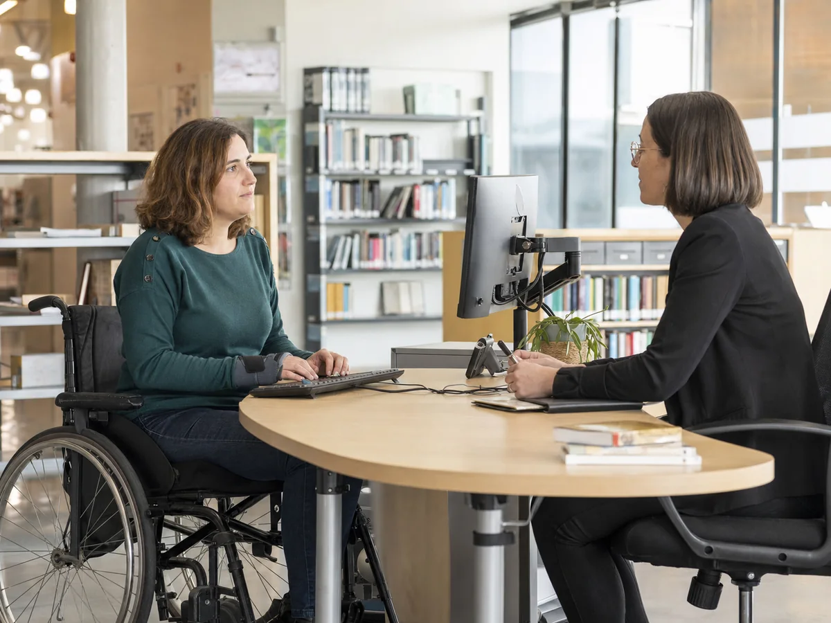 L’ATI : continuer à travailler avec une invalidité — Invalidité dans le secteur public : L’ATI répare une incapacité permanente d’origine professionnelle sans vous faire sortir de l’emploi.