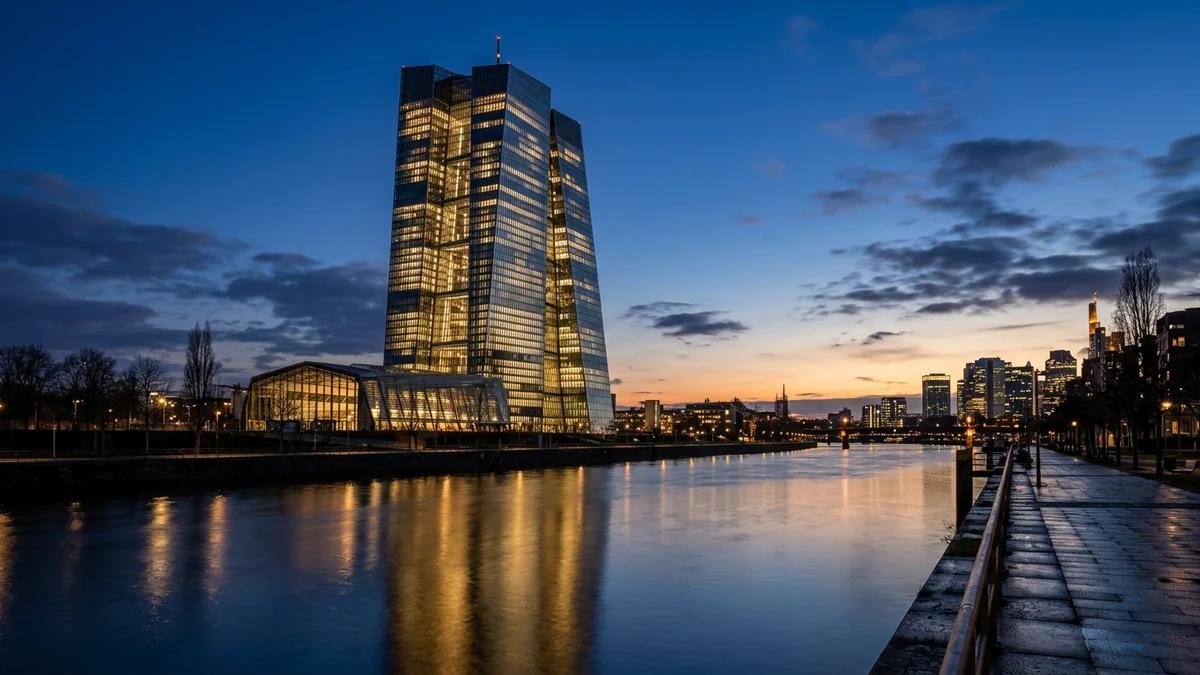 Départ anticipé de la présidence de la BCE — tour vitrée du siège de la Banque centrale européenne à Francfort au crépuscule, lumières intérieures et reflets sur le Main.